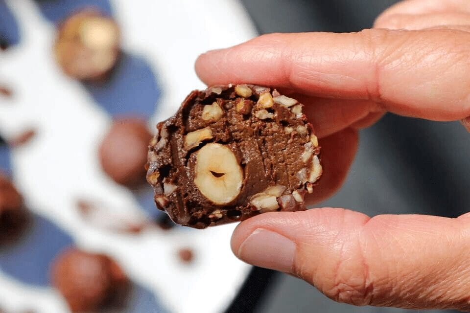 Showing what the inside of a truffle looks like