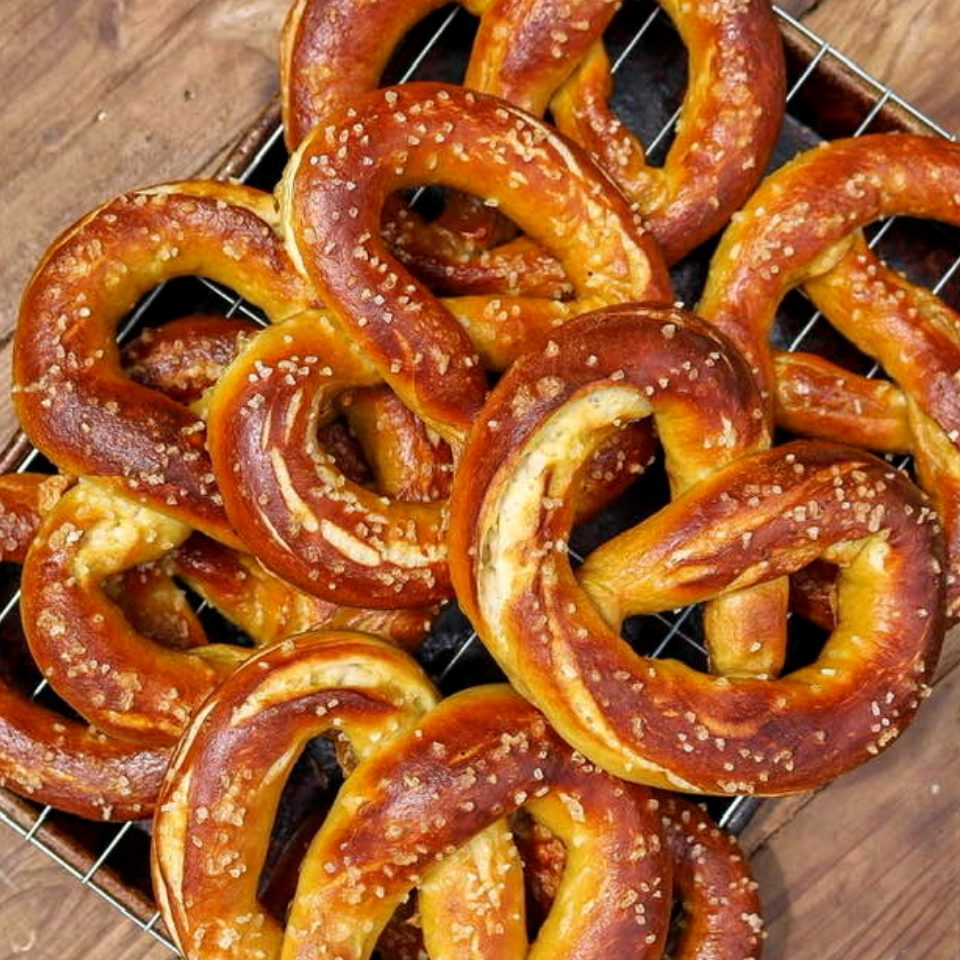 How To Make The Best Vegan Soft Pretzels Garden Grub