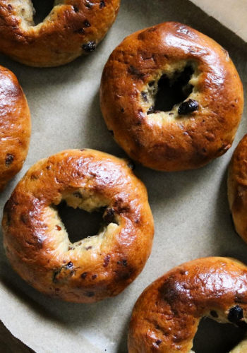 Vegan Cinnamon Raisin Bagels