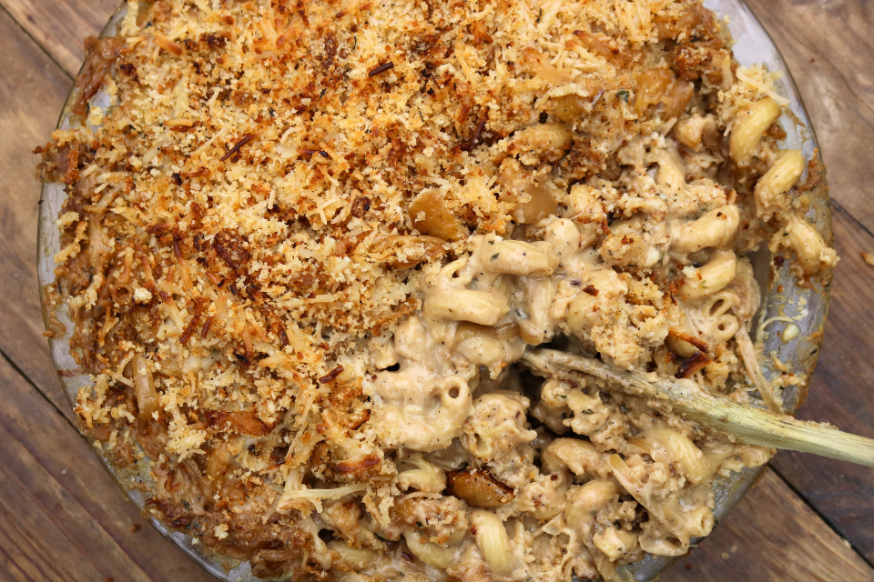 Vegan French Onion Macaroni and Cheese